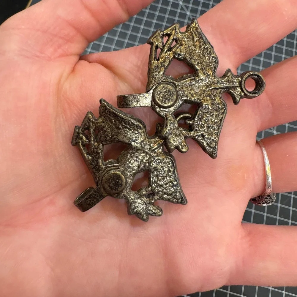 Vintage Eagle Wall Hooks Antique Bronze Cast Metal Patriotic Bird Decor Set of 2